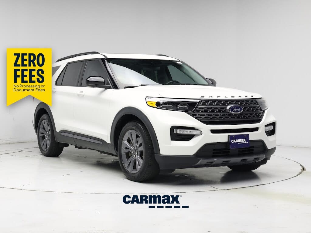  2022 Ford Explorer XLT RWD   