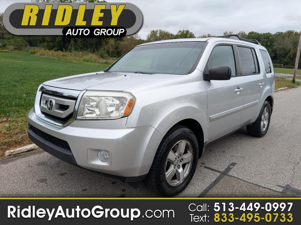 Silver 2009 Honda Pilot SUV / Crossover Four-Wheel Drive 5-Speed Automatic