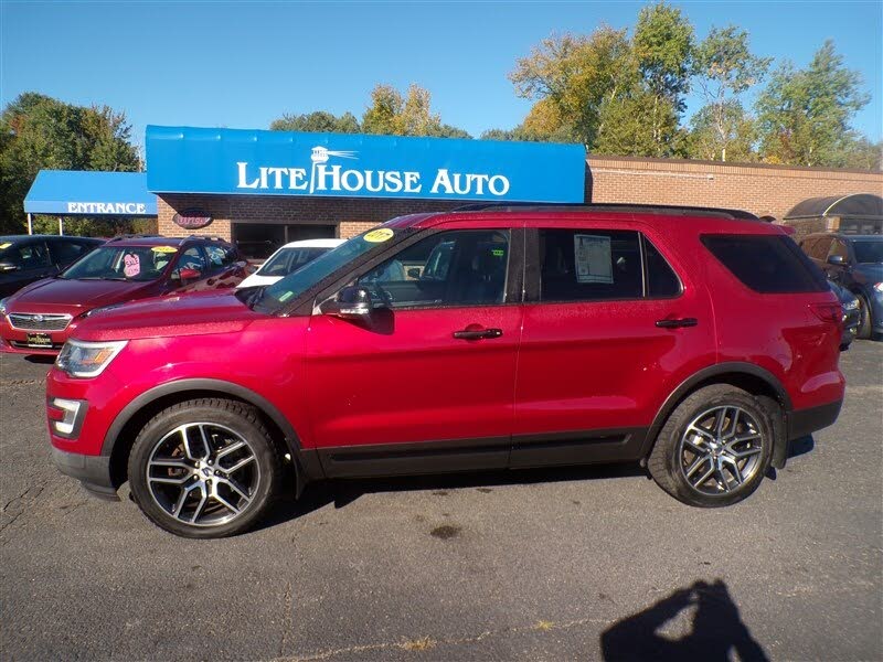  2017 Ford Explorer Sport AWD   