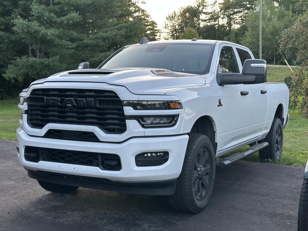 Bright White (PW7) 2026 RAM 2500 Pickup Truck Four-Wheel Drive Automatic