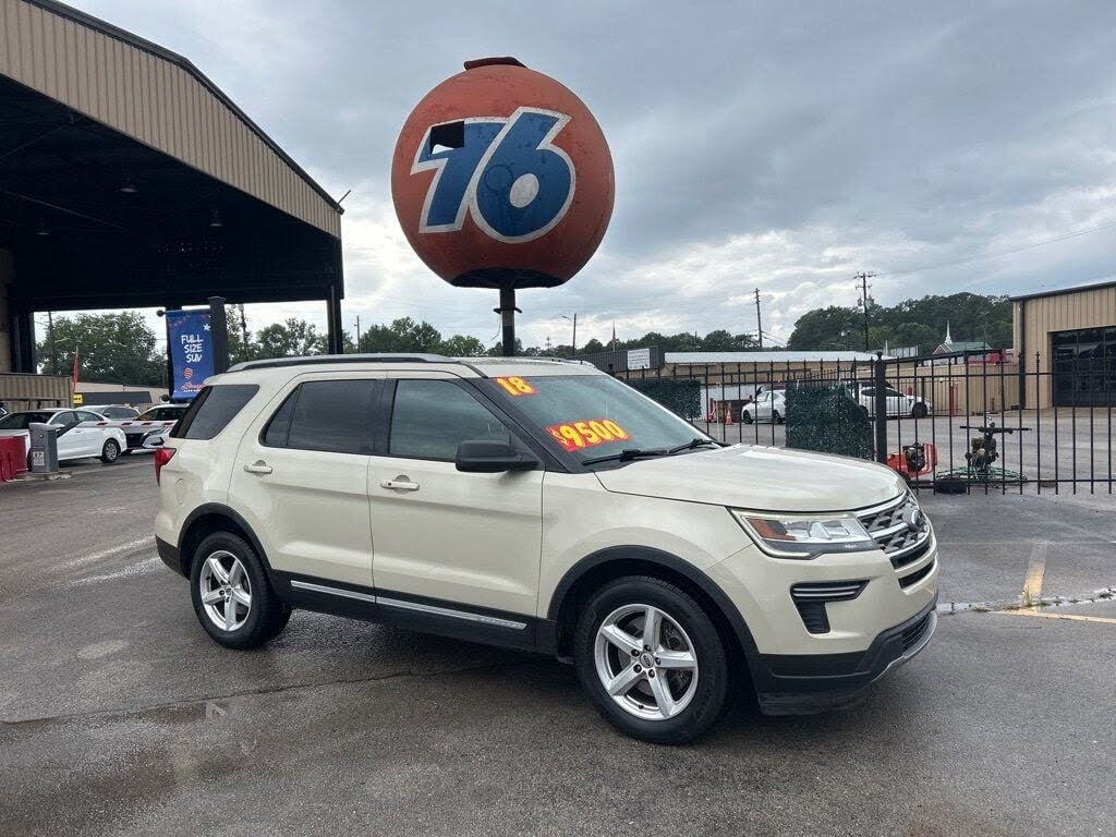  2018 Ford Explorer XLT   