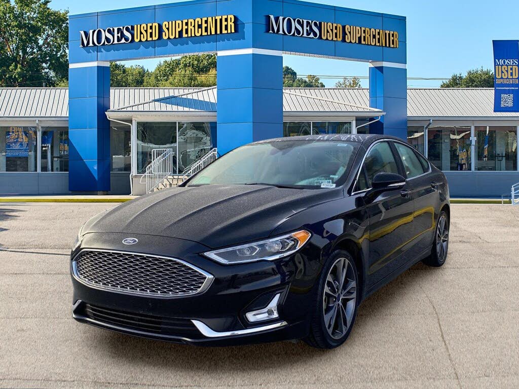 2020 Ford Fusion Titanium — photo 1 of 24