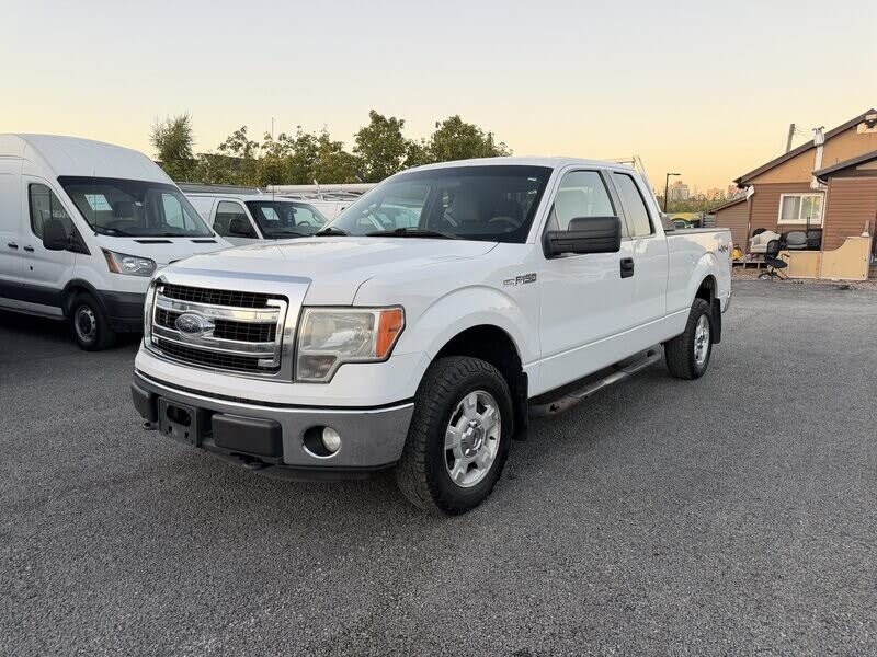 White 2014 Ford F-150 Pickup Truck Four-Wheel Drive Automatic