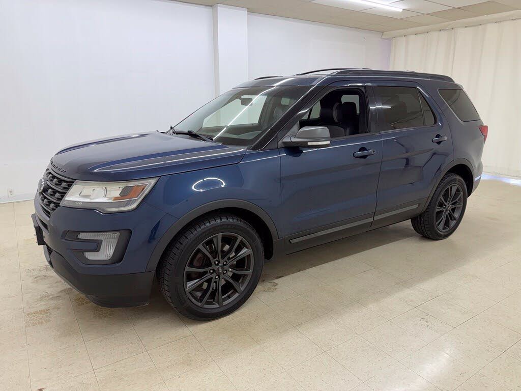  2017 Ford Explorer XLT AWD   