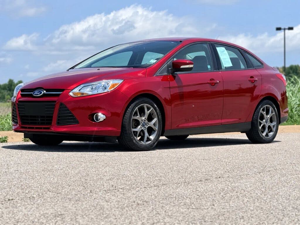 Red 2014 Ford Focus Sedan Front-Wheel Drive 6-Speed Automatic