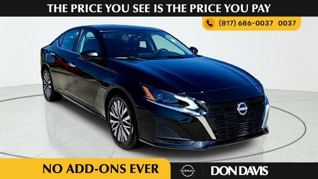 Super Black Clearcoat 2025 Nissan Altima Sedan Front-Wheel Drive Continuously Variable Transmission