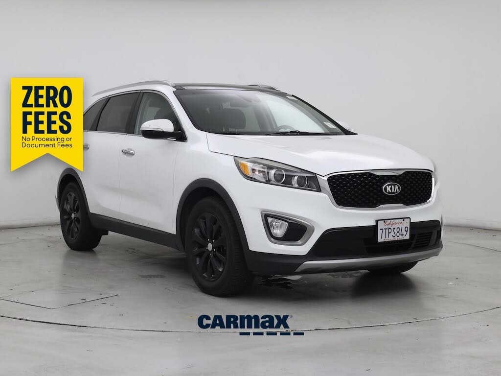 White 2017 Kia Sorento SUV / Crossover Front-Wheel Drive Automatic