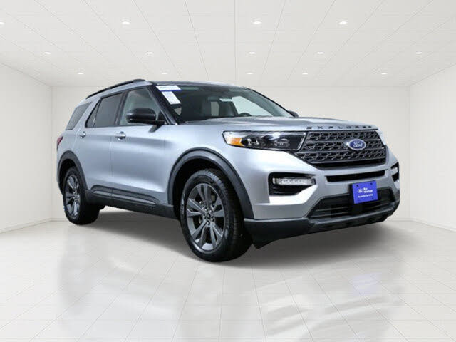 Silver Metallic 2021 Ford Explorer SUV / Crossover All-Wheel Drive Automatic
