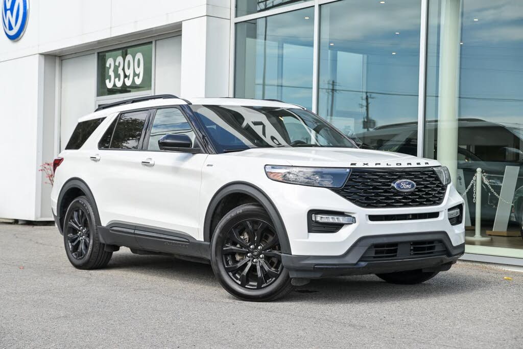 White 2022 Ford Explorer SUV / Crossover All-Wheel Drive Automatic
