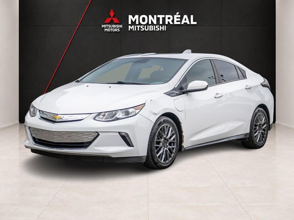 White 2018 Chevrolet Volt Hatchback Front-Wheel Drive Automatic