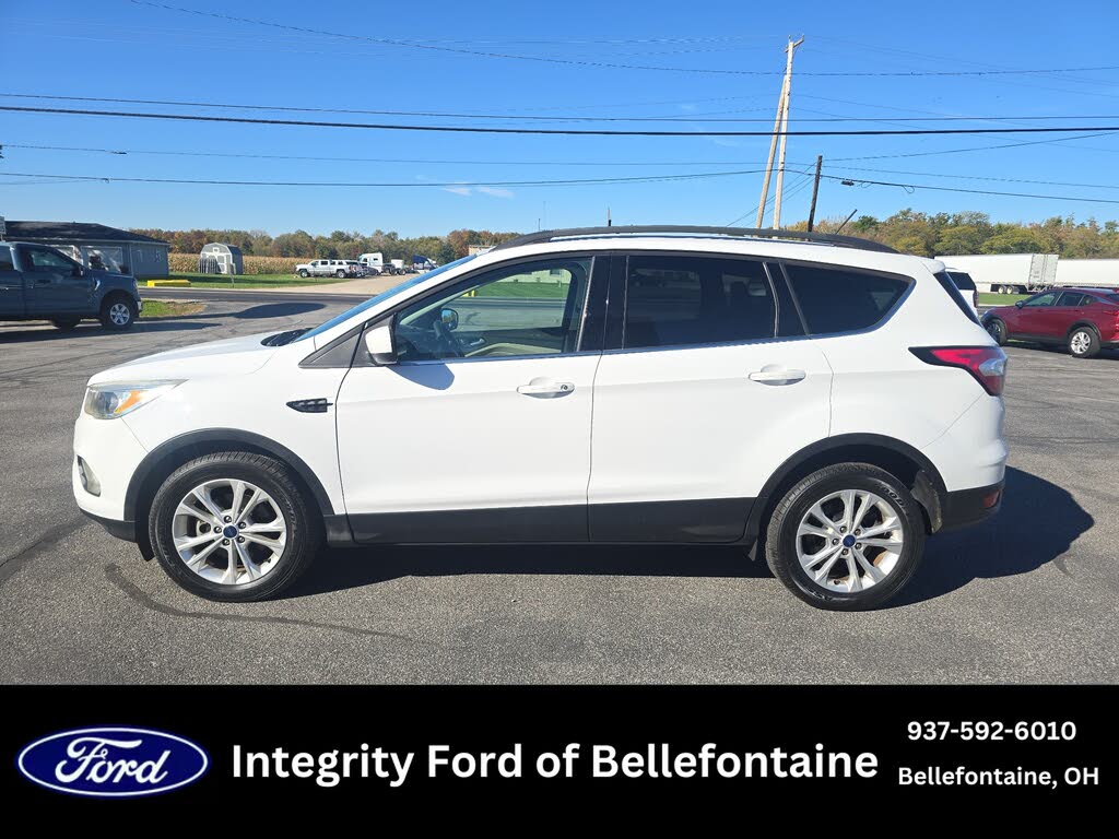 White Gold Metallic 2018 Ford Escape SUV / Crossover Front-Wheel Drive 6-Speed Automatic