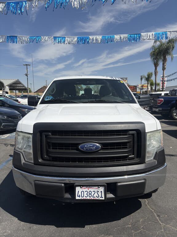 - 2014 Ford F-150 Pickup Truck 4X2 Automatic