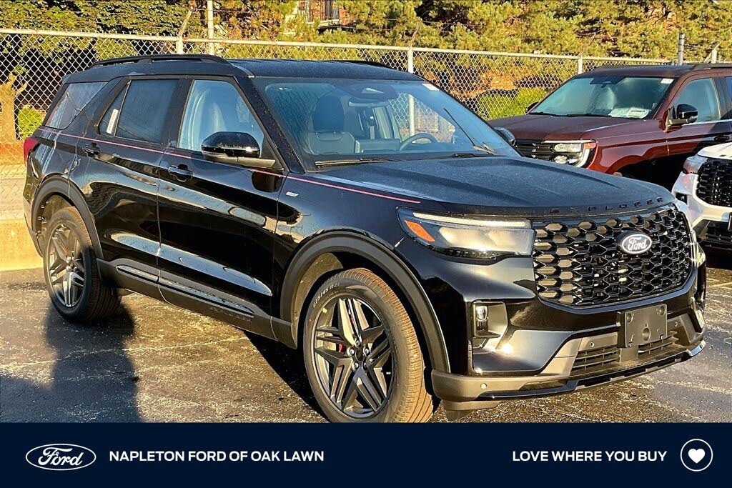 2027 Ford Explorer Negro (Black Metallic) SUV/Crossover Tracción en las cuatro ruedas Automática
