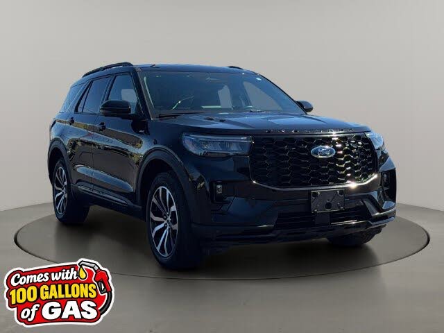  2025 Ford Explorer ST-Line AWD   