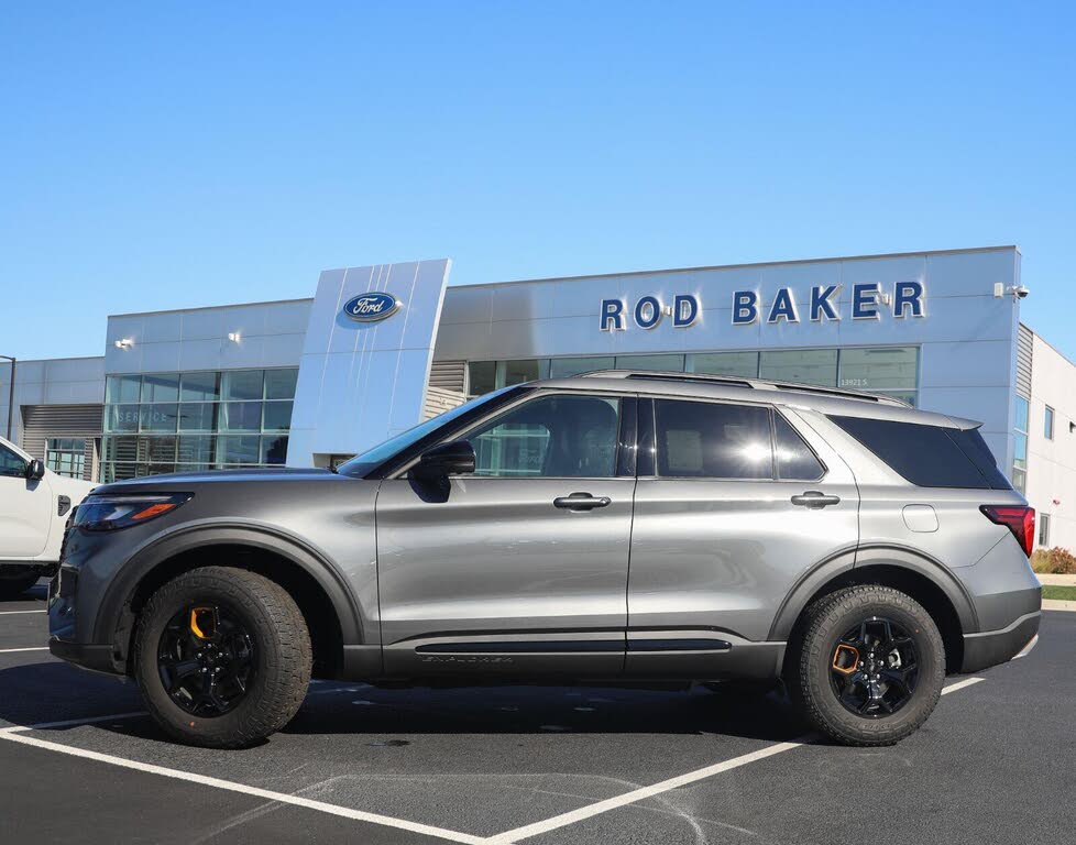 Carbonized Gray Metallic 2026 Ford Explorer SUV / Crossover All-Wheel Drive Automatic