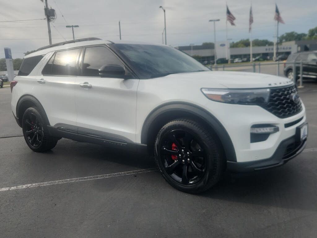  2024 Ford Explorer ST AWD   