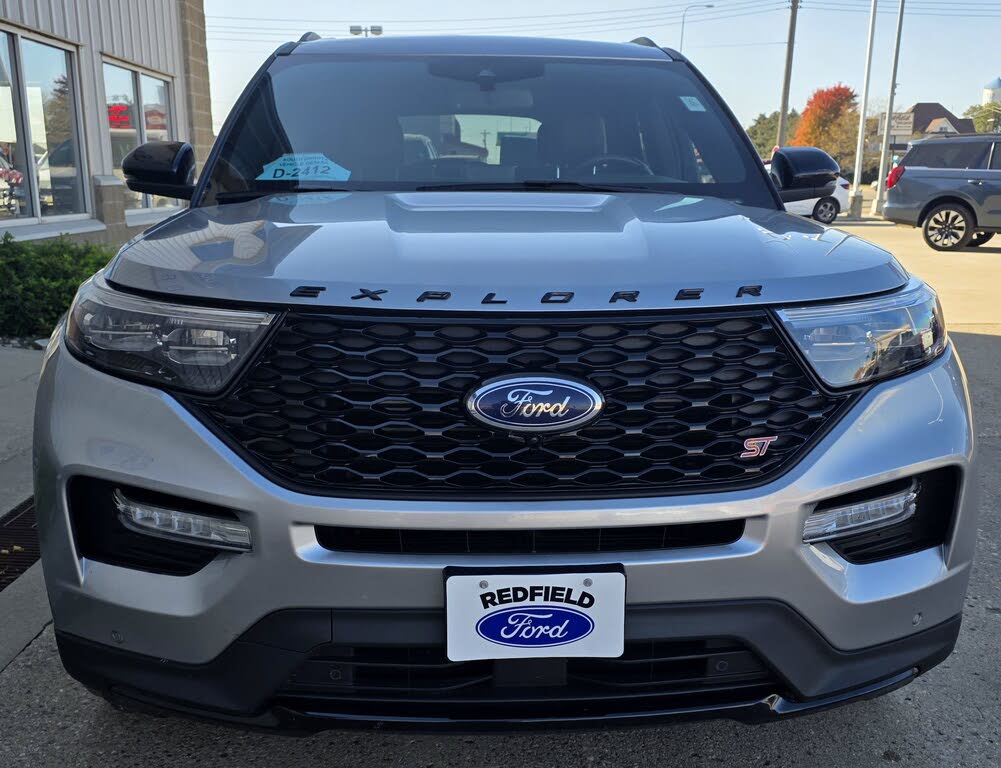 Silver 2024 Ford Explorer SUV / Crossover All-Wheel Drive Automatic