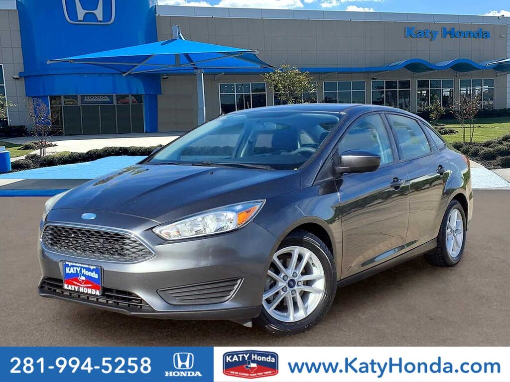 Gray (Magnetic Metallic) 2018 Ford Focus Sedan Front-Wheel Drive 6-Speed Automatic