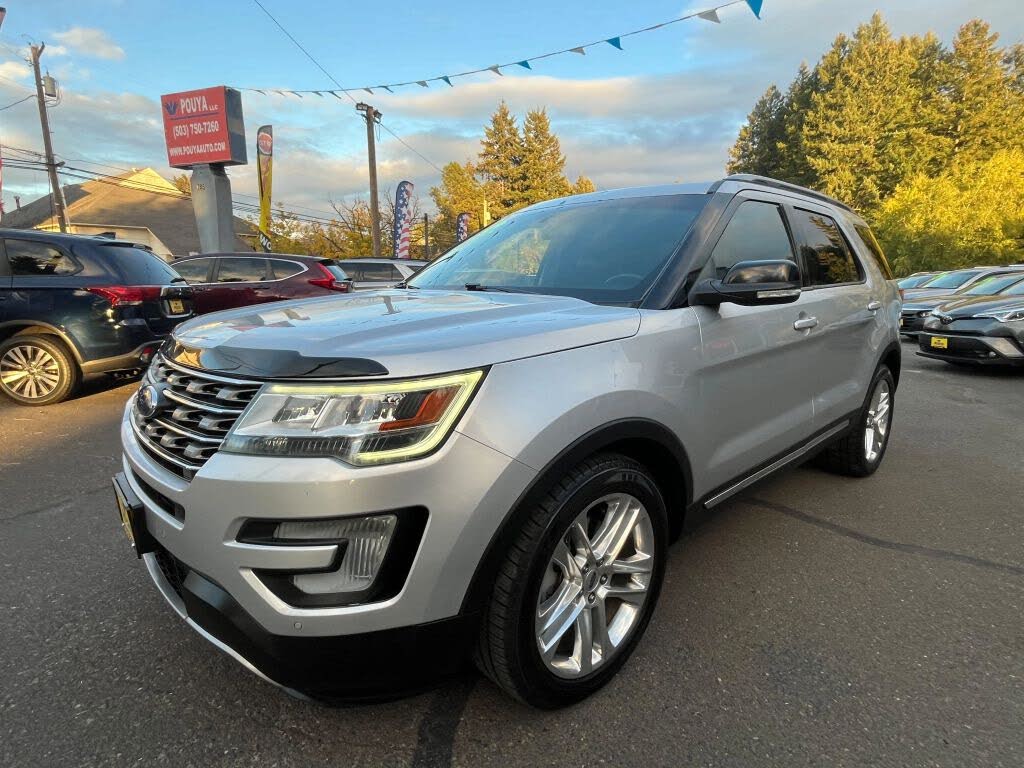 Silver 2017 Ford Explorer SUV / Crossover Front-Wheel Drive 6-Speed Automatic