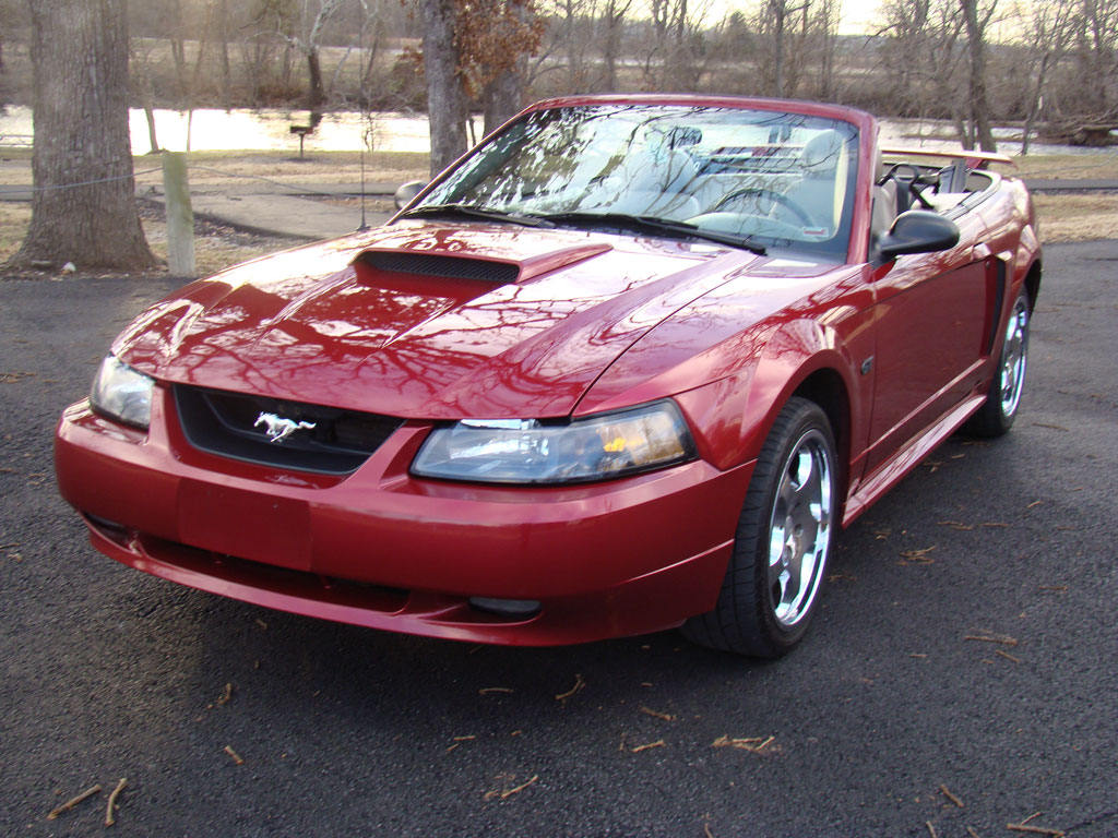 2003 Ford mustang crash rating