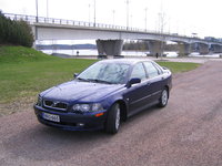 2002 Volvo S40 Overview