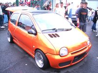 2005 Renault Twingo Overview 2005 Renault Twingo Overview