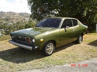 Nissan Datsun 1974 sedan