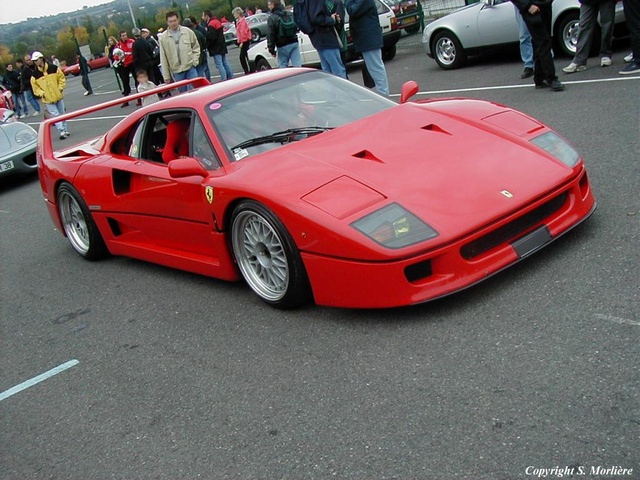 [Imagem: 1992_ferrari_f40-pic-23100-640x480.jpeg]