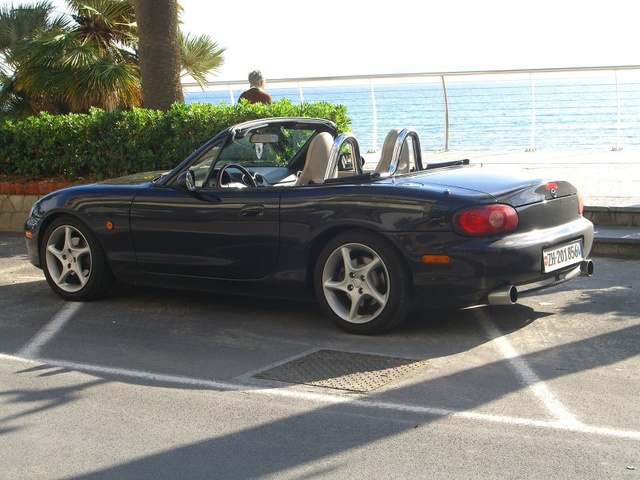 Me cambian el BMW por un MAZDA MX5 + 4000 pavos.