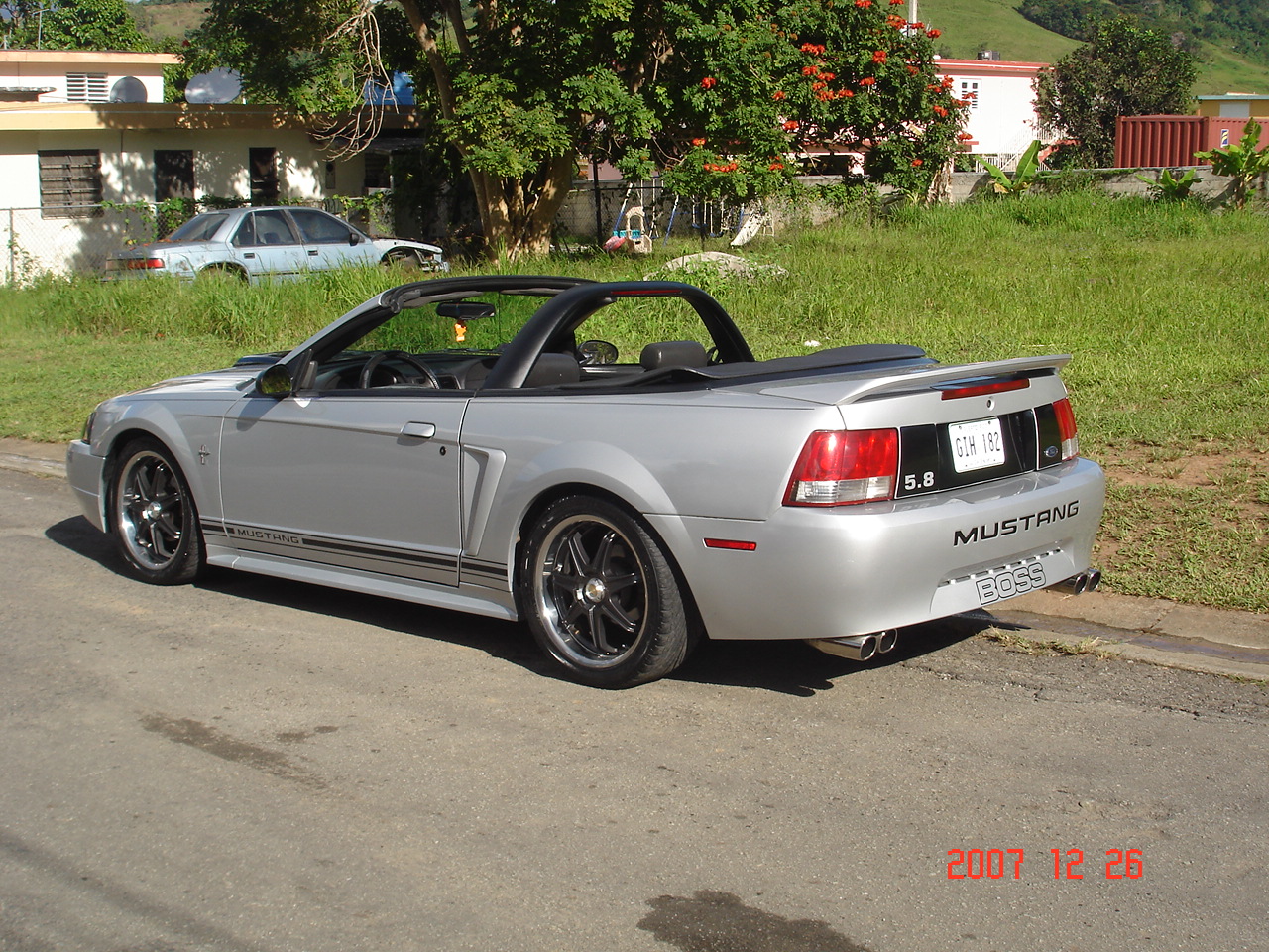 2000 Ford mustang gt convertible specs