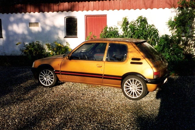 peugeot 205, 1985
