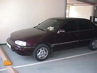 1993 Hyundai Elantra Overview 1993 Hyundai Elantra Overview