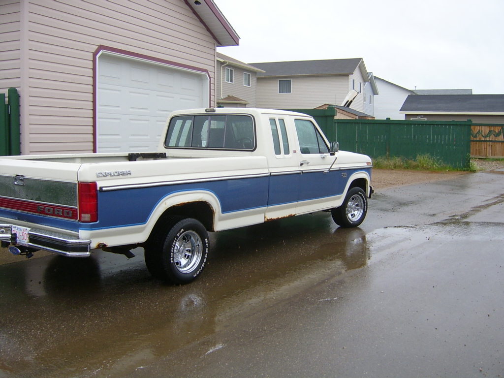 1985 4X4 ford f150 #8