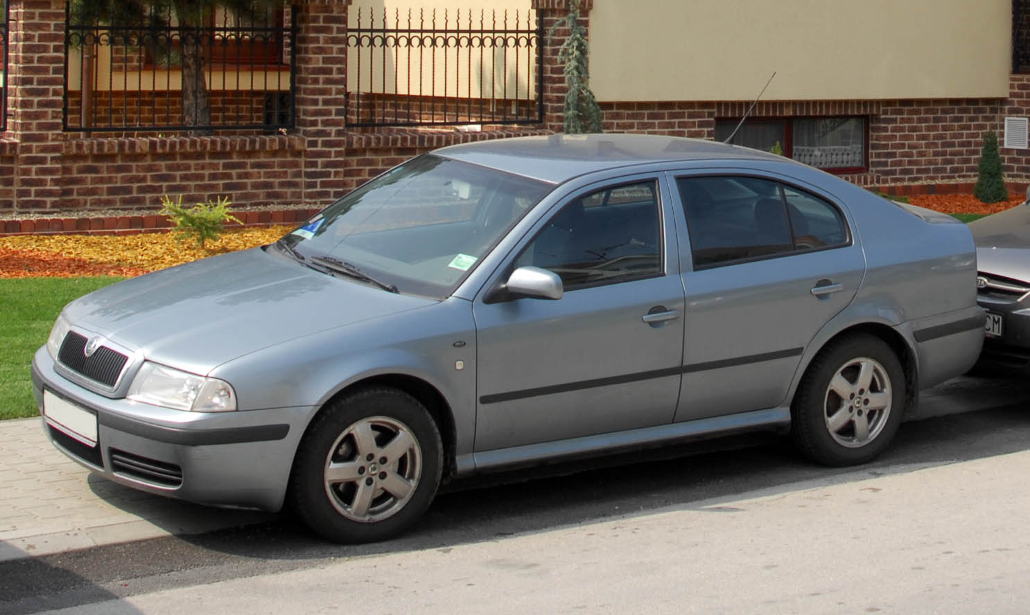 Купить б/у Ford Focus I Рестайлинг 2.0 AT (130 л.с.) бензин автомат в Барнауле: 