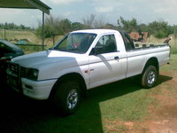 Mitsubishi l200 2000