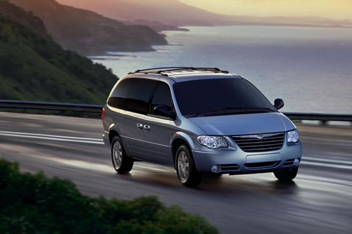 2005 chrysler town and country van