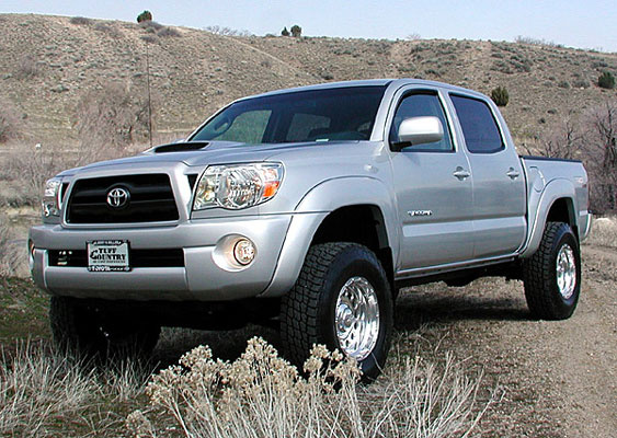 https://static.cargurus.com/images/site/2008/03/15/23/22/2008_toyota_tacoma_double_cab_lb_v6_4wd-pic-17977-1600x1200.jpeg