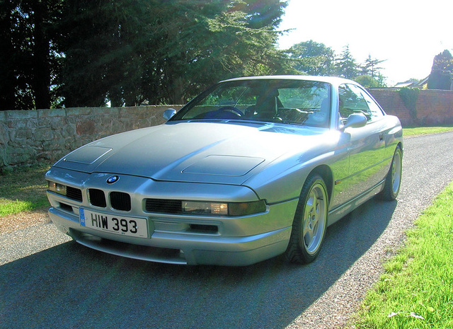 BMW 850 акула