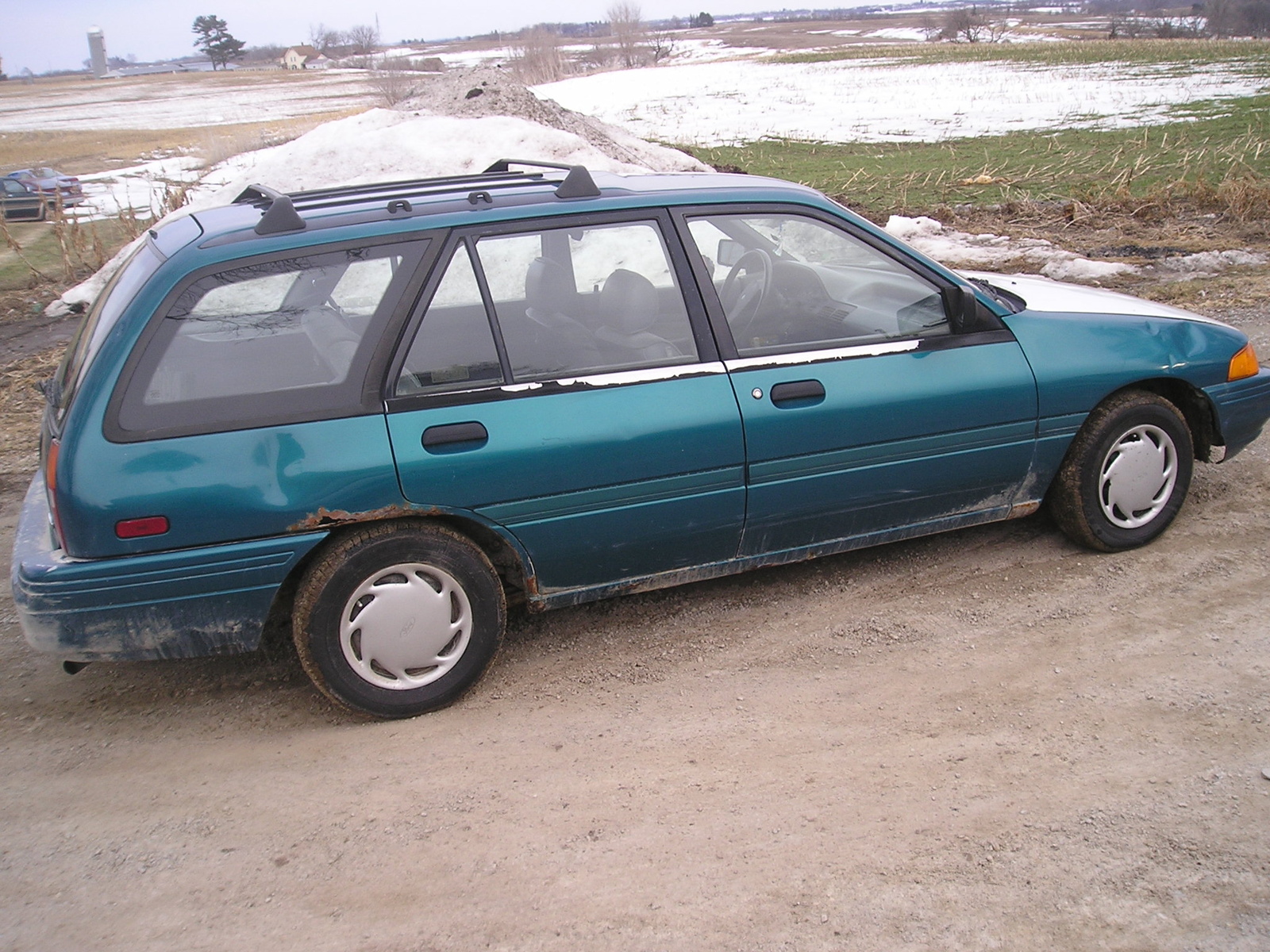 1992 Ford escort lx station wagon #3