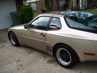 944 944