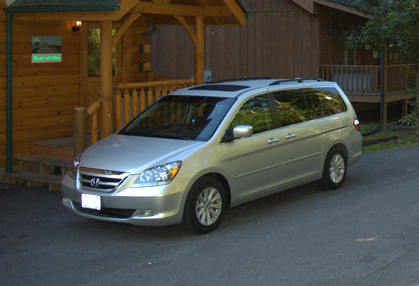 Автомобиль на запчасти Honda Odyssey 2005 года в Находке