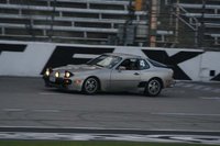 944 944