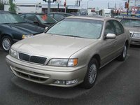 1999 INFINITI I30 Overview