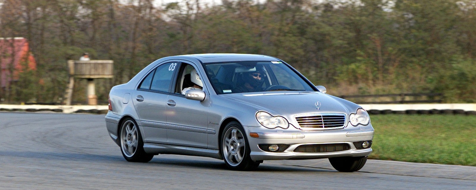 C 32 вариант. Mercedes c 2002. Mercedes-Benz c-class c32 AMG. 2004 Mercedes-Benz c 32 AMG. Mercedes-Benz c-class 2002.