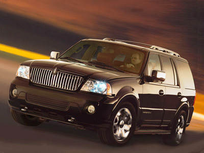 2004 Lincoln Navigator Test Drive Review Cargurus [ 300 x 400 Pixel ]