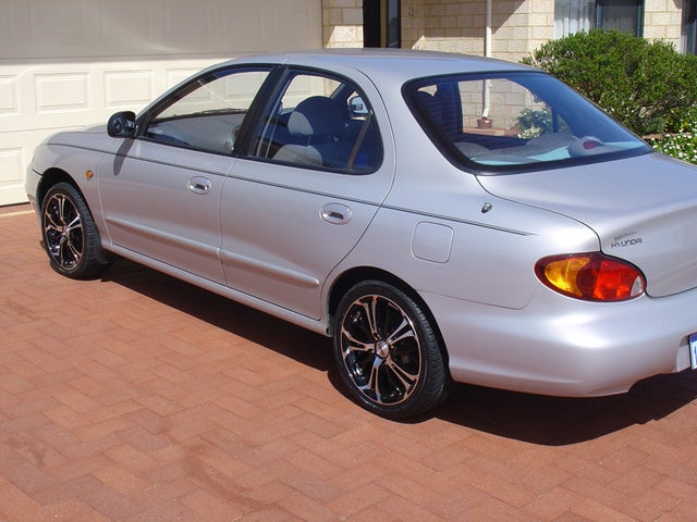 2000 Hyundai Elantra