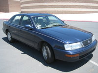 1997 Toyota Avalon Overview