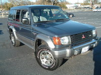 1993 Mitsubishi Montero Overview