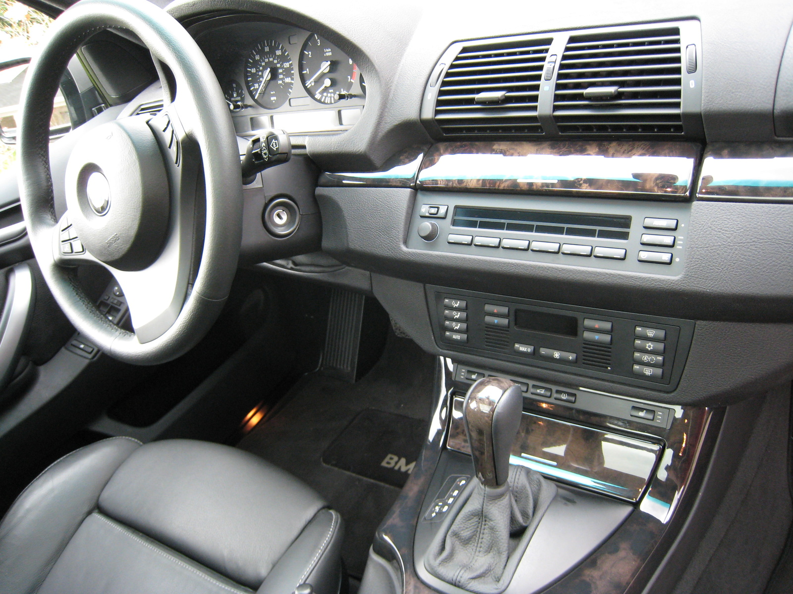 BMW x5 2004 Interior