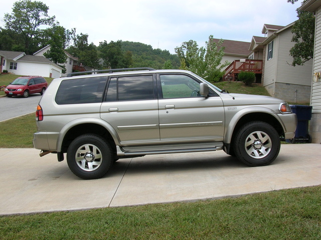 Mitsubishi montero sport 2001